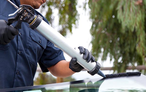 auto glass replacement